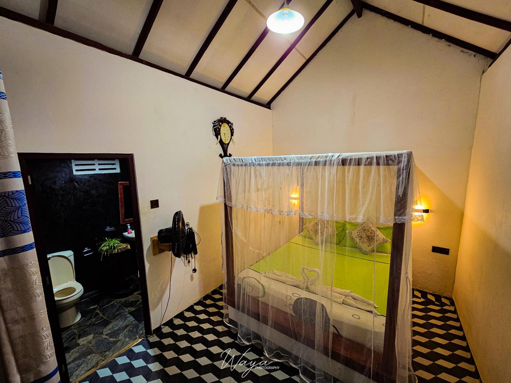 Peacock'S Paradise Safari Hostel Udawalawe Luaran gambar
