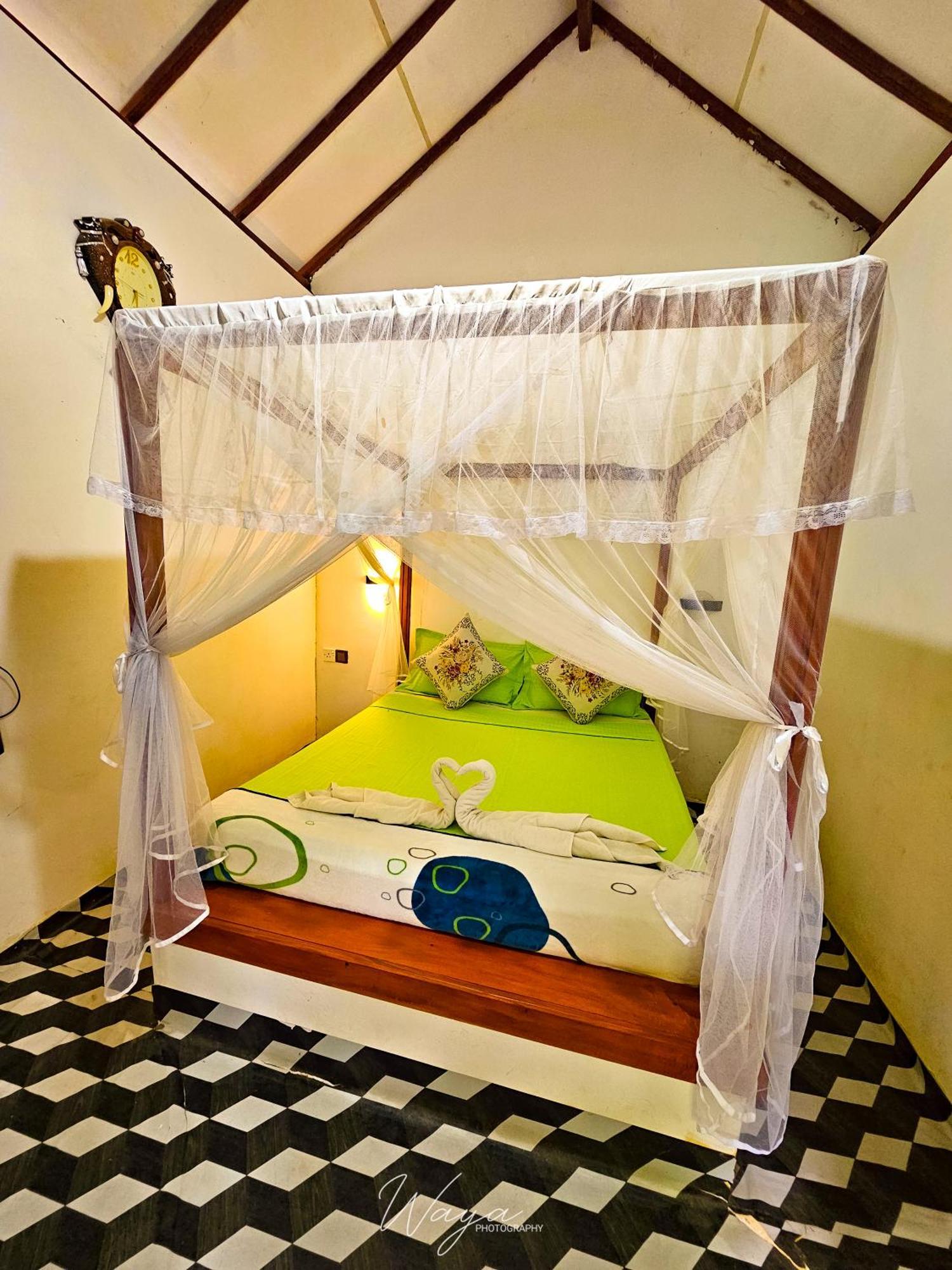 Peacock'S Paradise Safari Hostel Udawalawe Luaran gambar